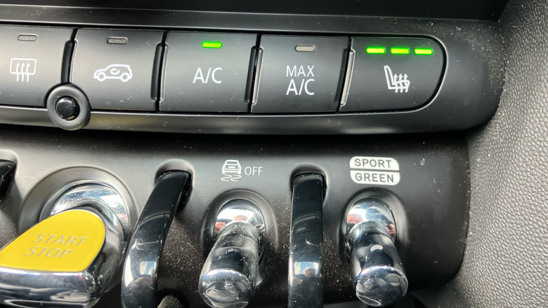 MINI Hatchback 135kW Cooper S Level 3 33kWh 3dr Auto Electric Hatchback